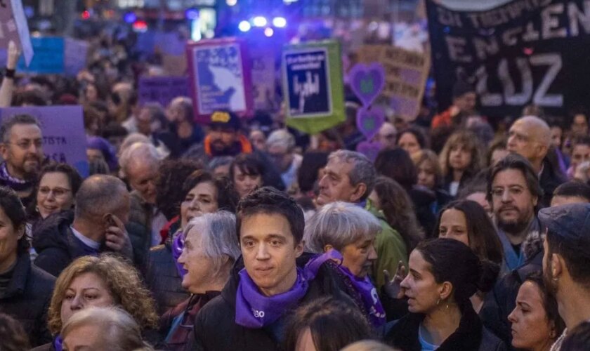 16 meses de anónimos contra Errejón, de "tocar el culo" a ser un "maltratador psicológico" y una diputada "mediadora"