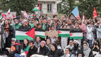 Drapeaux palestiniens dans les universités : l'appel de Mélenchon très suivi ?