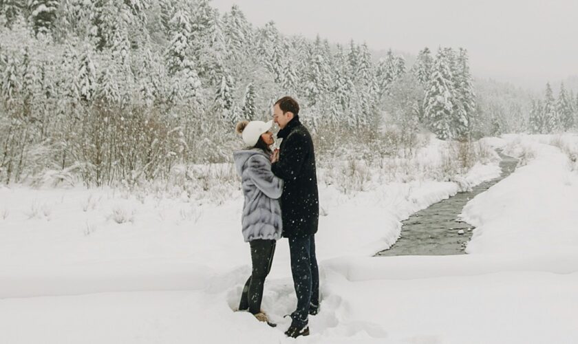 Vous cherchez un partenaire amoureux pour passer l'hiver? Il y a une explication scientifique à cela