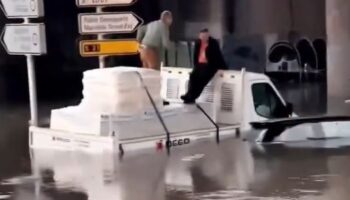 Ouragan Kirk : Marseille, ses rues et ses écoles sous les eaux