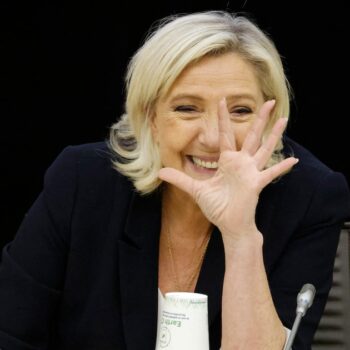 La cheffe des députés RN Marine Le Pen le 15 septembre 2024 à Paris.