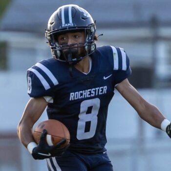 Pennsylvania high school football player collapses during game following hard hit to helmet