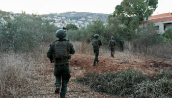 EN DIRECT - Guerre au Proche-Orient : le Hezbollah affirme avoir repoussé des troupes israéliennes dans le sud du Liban