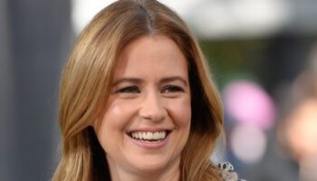 Jenna Fischer: »The Office«-Schauspielerin macht Brustkrebs-Erkrankung öffentlich