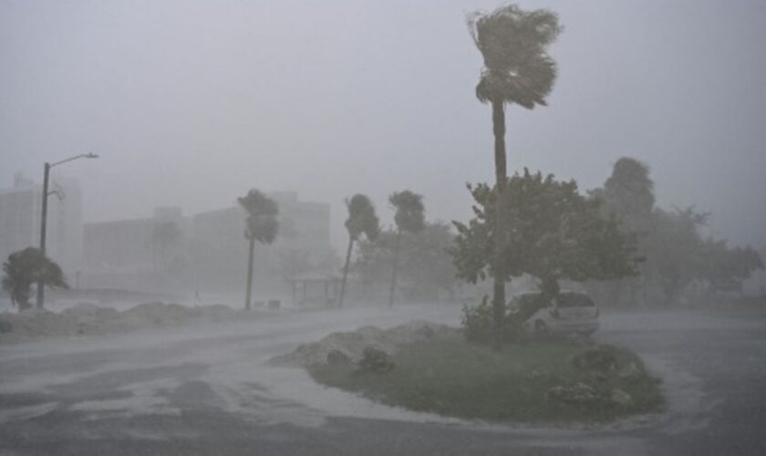 Heftige Niederschläge und Wind in Fort Myers, Florida