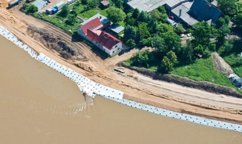 Mühlberg war schon öfter von Hochwasser bedroht. (Archivbild) Foto: picture alliance / dpa