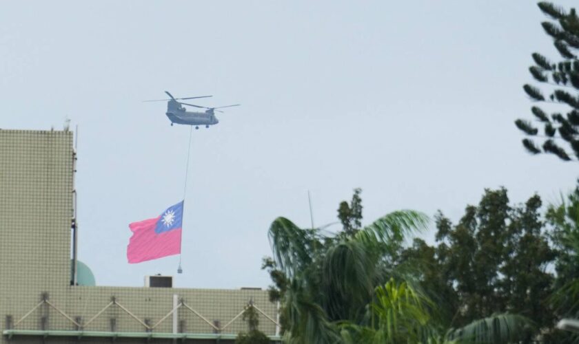 Taïwan : un porte-avions chinois détecté au large, l’armée « en état d’alerte »