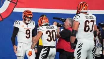 Joe Burrow's early TD run helps Bengals to win over Giants in ugly game