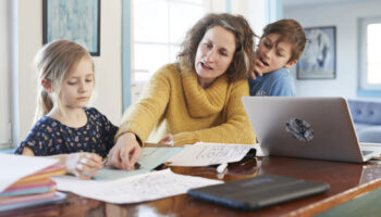 Instruction en famille : quelles conditions les parents doivent-ils respecter pour faire l’école à la maison ?