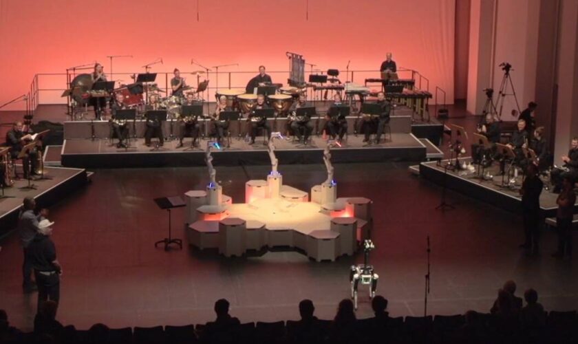 Un robot pour diriger un orchestre : c’est qui le chef ?