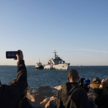 «Un jour sombre pour l’Europe» : le bateau avec les premiers migrants «externalisés» par l’Italie arrive en Albanie