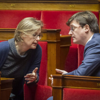 Vers un groupe social-démocrate à l’Assemblée, les députés RN s’initient à l’art dramatique, Macron n’a pas les « priorités » de Barnier... Les indiscrétions du « Nouvel Obs »