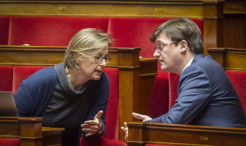 Vers un groupe social-démocrate à l’Assemblée, les députés RN s’initient à l’art dramatique, Macron n’a pas les « priorités » de Barnier... Les indiscrétions du « Nouvel Obs »