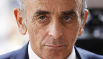 Éric Zemmour adapte « Le Suicide Français » en documentaire pour Canal +