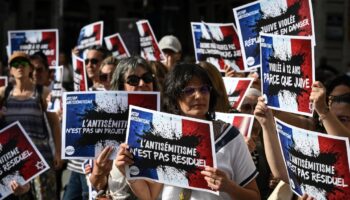 Rassemblement contre l'antisémitisme après le viol d'une enfant juive de 12 ans, le 19 juin 2024 à Paris