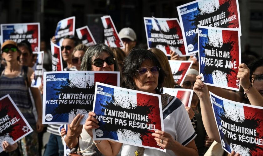 Rassemblement contre l'antisémitisme après le viol d'une enfant juive de 12 ans, le 19 juin 2024 à Paris