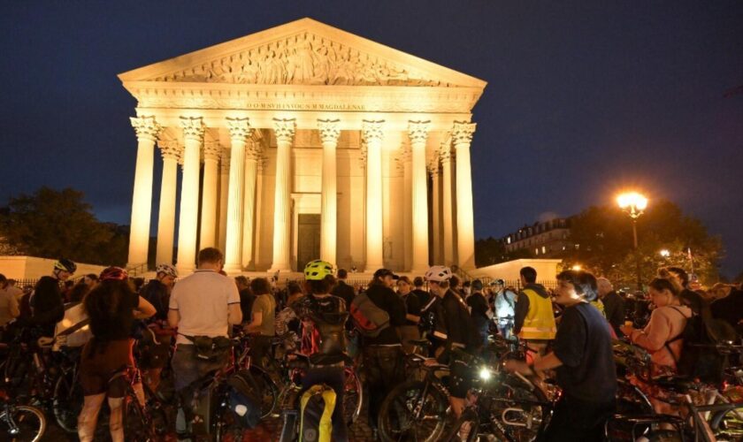 Cyliste tué à Paris : un hommage à Paul organisé à la Madeleine rassemble des centaines de personnes