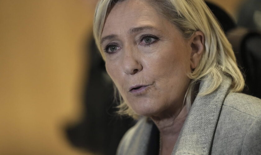 Condamnée et inéligible ? Ce que risque Marine Le Pen au procès des assistants du RN