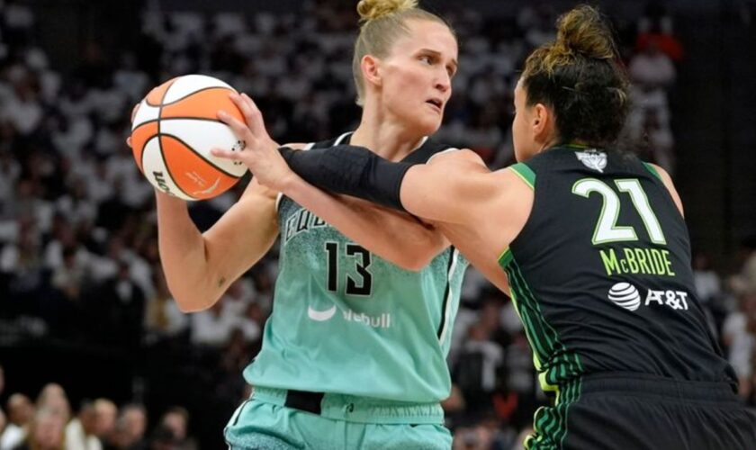 Leonie Fiebich spielt in den WNBA-Finals eine ganz starke Rolle für die New York Liberty. Foto: Abbie Parr/AP/dpa