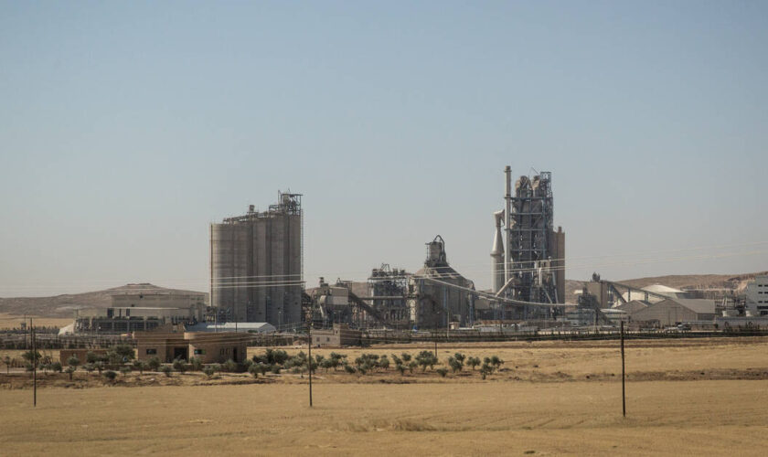 Lafarge en Syrie : un premier procès ordonné fin 2025 pour «financement du terrorisme»