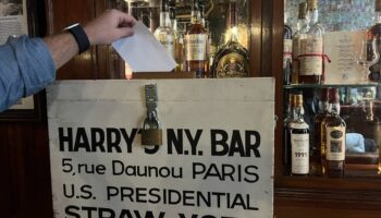 Au Harry’s bar de Paris, Kamala Harris devance Donald Trump… de 5 voix