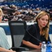 La présidente de la Commission européenne Ursula von der Leyen (à gauche) et la Première ministre Giorgia Meloni (à droite) ont présenté une conférence de presse commune sur l'île italienne de Lampedusa, dimanche 17 septembre 2023.