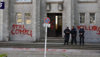 Vermummte an FU Berlin: Palästina Protest: Besetzung des Präsidiums scheitert