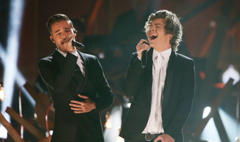 Liam Payne and Harry Styles of One Direction performing Story of My Life at the 41st American Music Awards in Los Angeles, 2013. Pic: Reuters