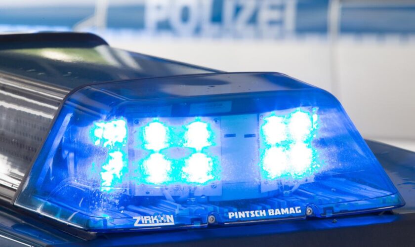 36-Jährige stirbt nach Balkonsturz – Ex-Freund weiterhin gesucht