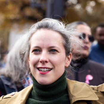 Lucie Castets renonce à être candidate à la législative partielle dans l’Isère