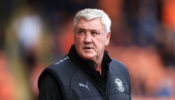 Blackpool's Manager Steve Bruce looks on prior to the Sky Bet League One match at Bloomfield Road, Blackpool. Picture date: Saturday September 28, 2024. PA Photo. See PA story SOCCER Blackpool. Photo credit should read: Jessica Hornby/PA Wire...RESTRICTIONS: EDITORIAL USE ONLY No use with unauthorised audio, video, data, fixture lists, club/league logos or "live" services.