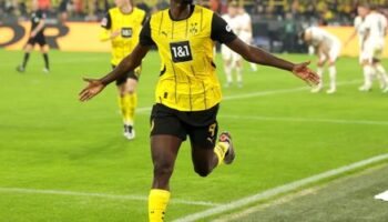 Fußball-Bundesliga: Borussia Dortmund gewinnt mit 2:1 gegen FC St. Pauli