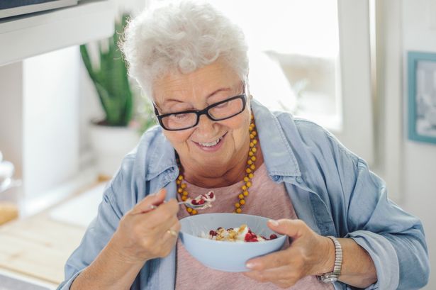 Nutritionist reveals four breakfasts to ease arthritis symptoms