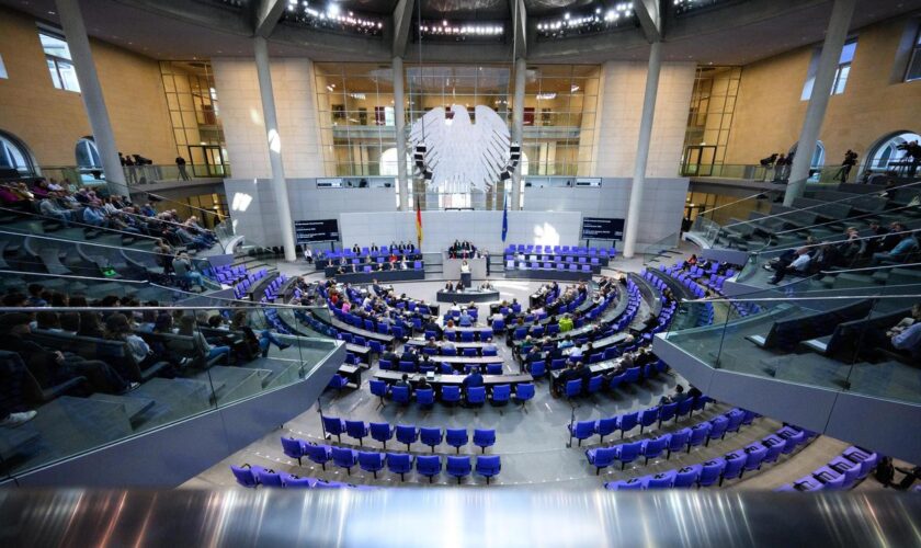 Bundestag: Abgeordnete von Union und FDP haben die meisten Nebeneinkünfte