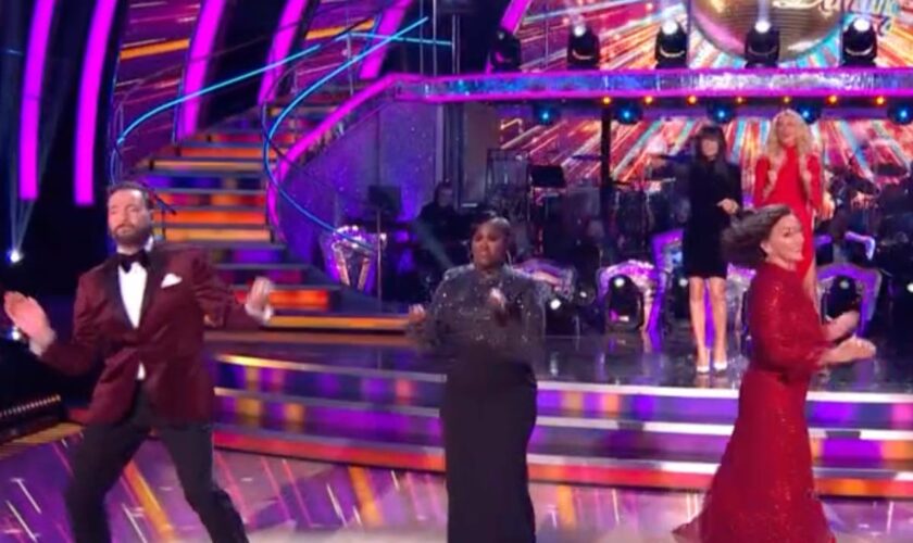 Viewers left making same complaint about Strictly ‘atmosphere’ just minutes into show