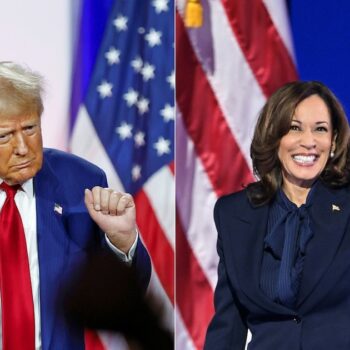 L'ancien président Donald Trump (à gauche) à La Crosse dans le Wisconsin, le 29 août 2024, et la vice-présidente Kamala Harris à la convention démocrate de Chicago, dans l'Illinois, le 22 août 2024