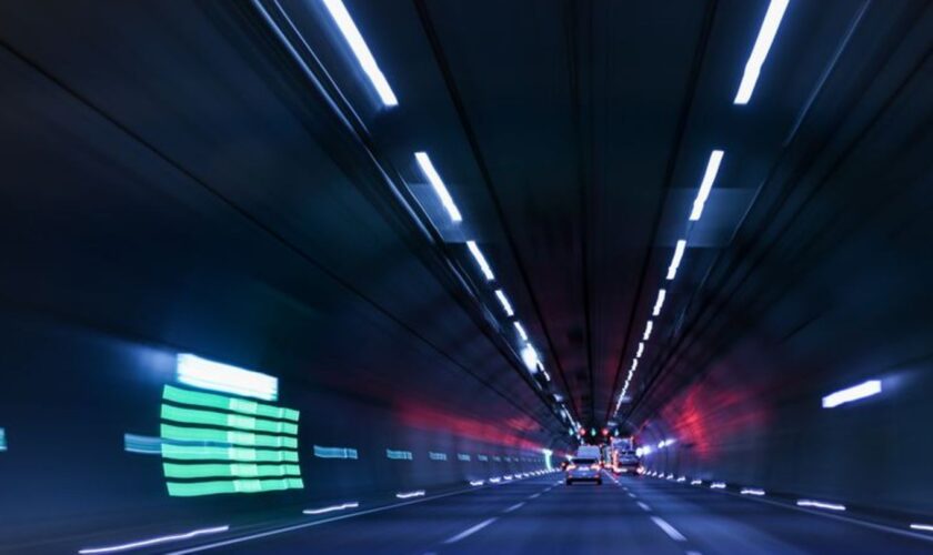 Der Jagdbergtunnel war in der Nacht zum Sonntag wegen einer Einsatzübung für den normalen Verkehr gesperrt. (Archivbild) Foto: J