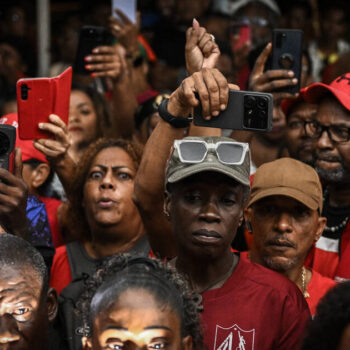 «A partir de lundi, la Martinique est bloquée» : pourquoi le mouvement contre la vie chère se poursuit malgré un accord sur la baisse des prix ?