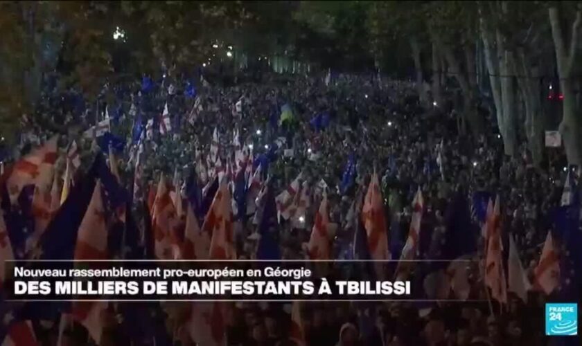 Géorgie : des dizaines de milliers de manifestants pro-européens à Tbilissi avant les législatives