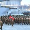 Le régime nord-coréen a organisé un vaste rassemblement public mardi, diffusé en direct à la télévision, pour commémorer la mort de l'ancien dirigeant, occasion d'afficher la loyauté envers son fils et successeur Kim Jong-Un, après une purge au sommet