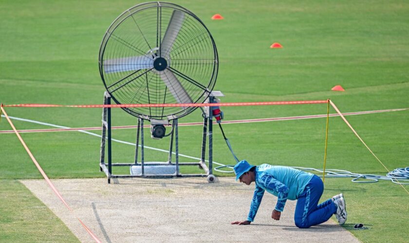 Pakistan bake Rawalpindi pitch with patio heaters and giant fans in bid to send England spinning in final Test