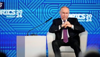 BRICS-Gipfel in Kasan: Putin hält Hof