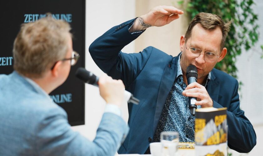 Frankfurter Buchmesse: "Ein Universum, in dem sich mehrere Himmelskörper umeinander drehen"