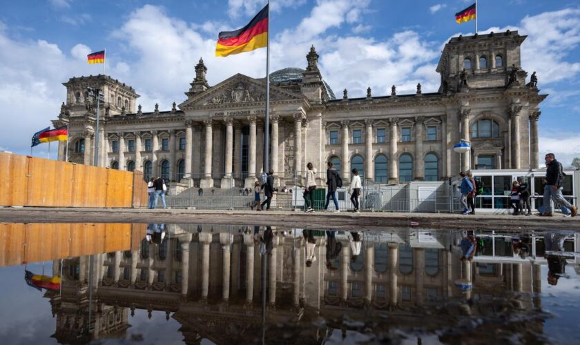 Bundeshaushalt 2025: Unionspolitiker wollen Neuwahlen bei Scheitern der Haushaltsberatungen