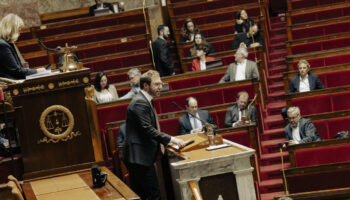 Débat sur le budget à l’Assemblée, couvre-feu en Martinique, Blinken au Moyen-Orient… L’actu de ce mardi matin