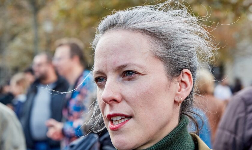 Lucie Castets lors d'une manifestation pour l'annulation de la réforme des retraites, le 1er octobre 2024 à Paris.