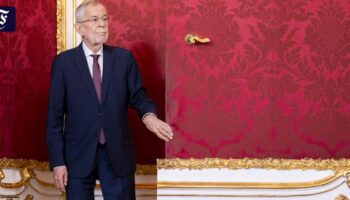 Österreichs Bundespräsident Van der Bellen beauftragt ÖVP mit Regierungsbildung