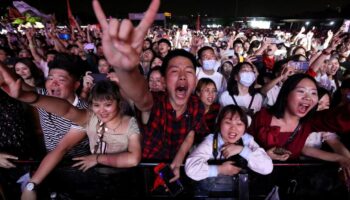 Un manuel chinois décrit le rock comme une “menace” occidentale, et s’attire des moqueries