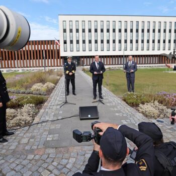 Maritimes Nato-Hauptquartier: Russland bestellt deutschen Botschafter wegen Nato-Stützpunkt ein