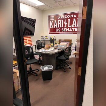 Kari Lake's office on lockdown after campaign staffer opened envelope with ‘suspicious’ substance inside